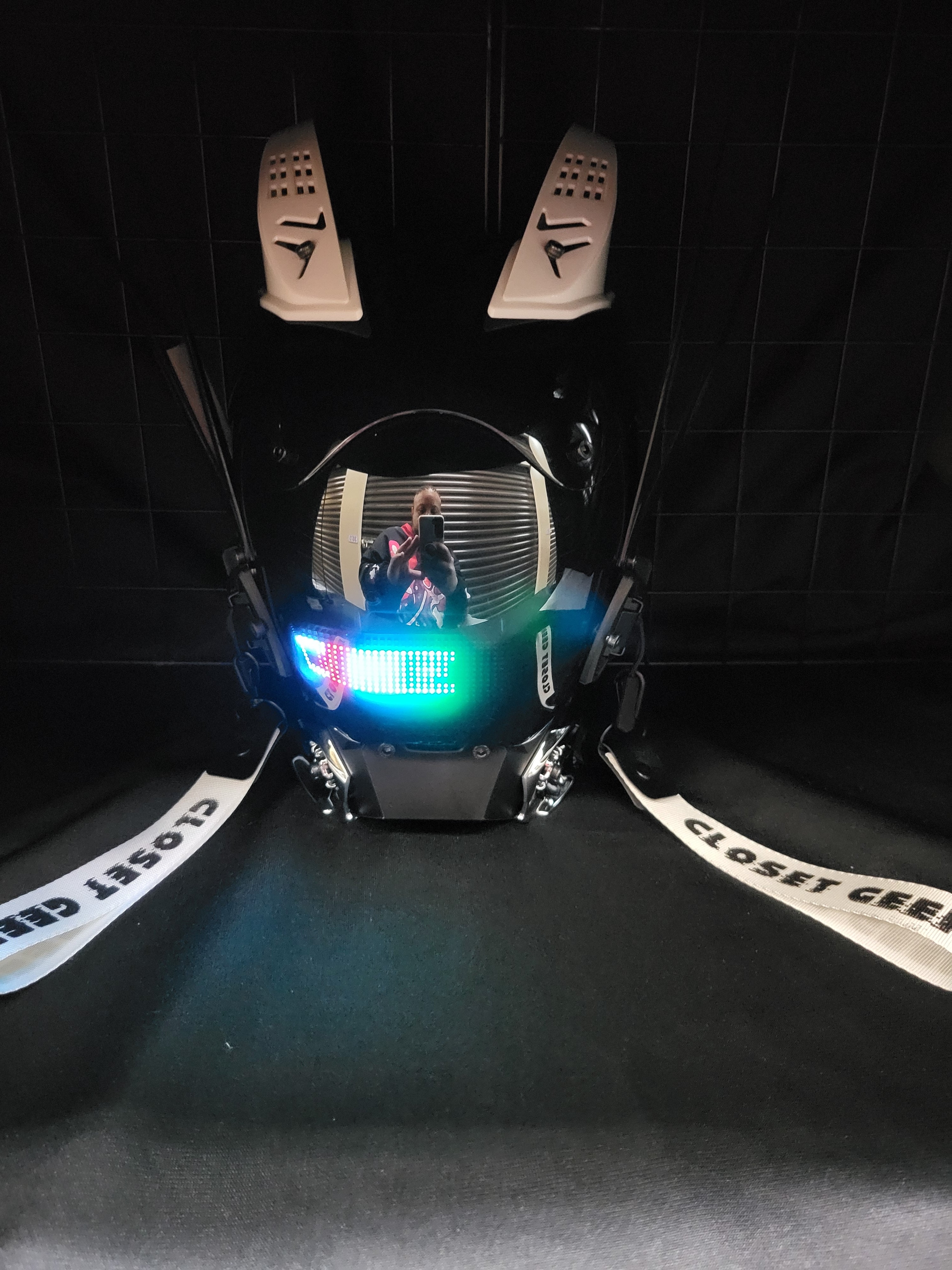 L.e.d programmable cyber helmet with fins